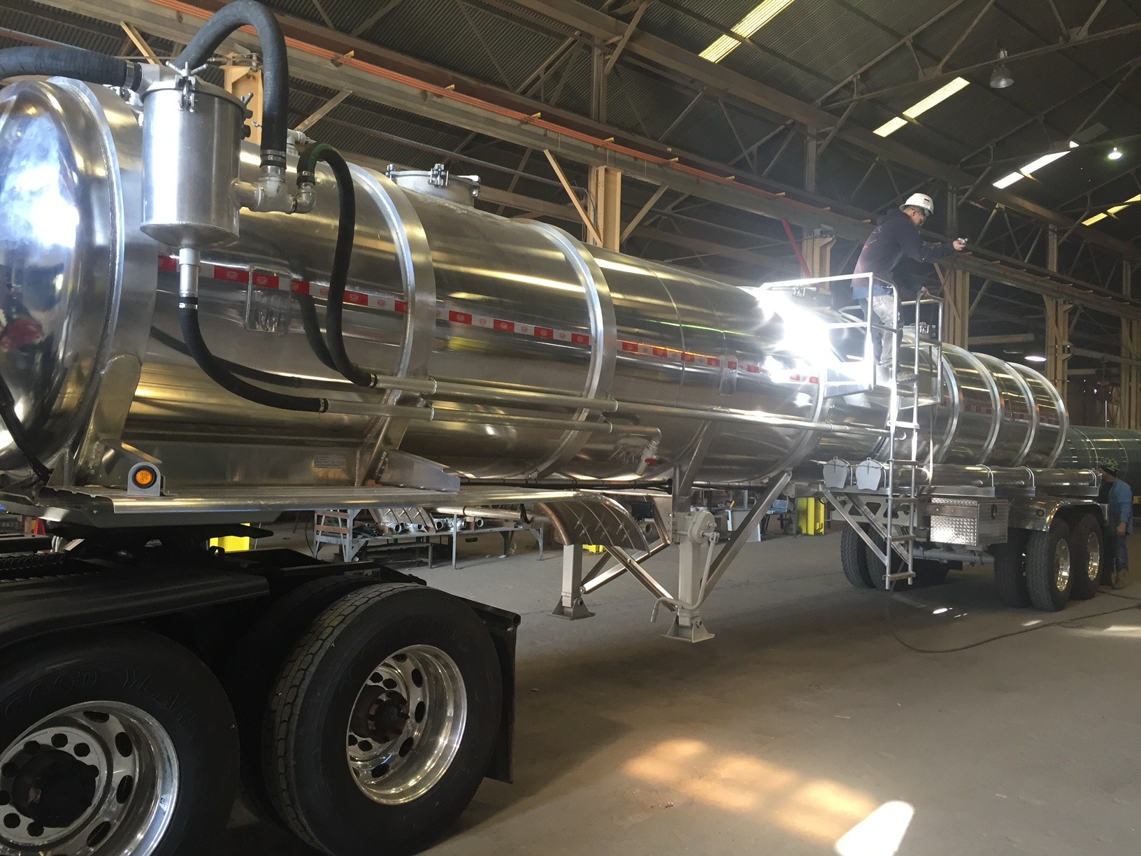 150 BBL ALUMINUM VACUUM TRAILERS Southern Fabrication